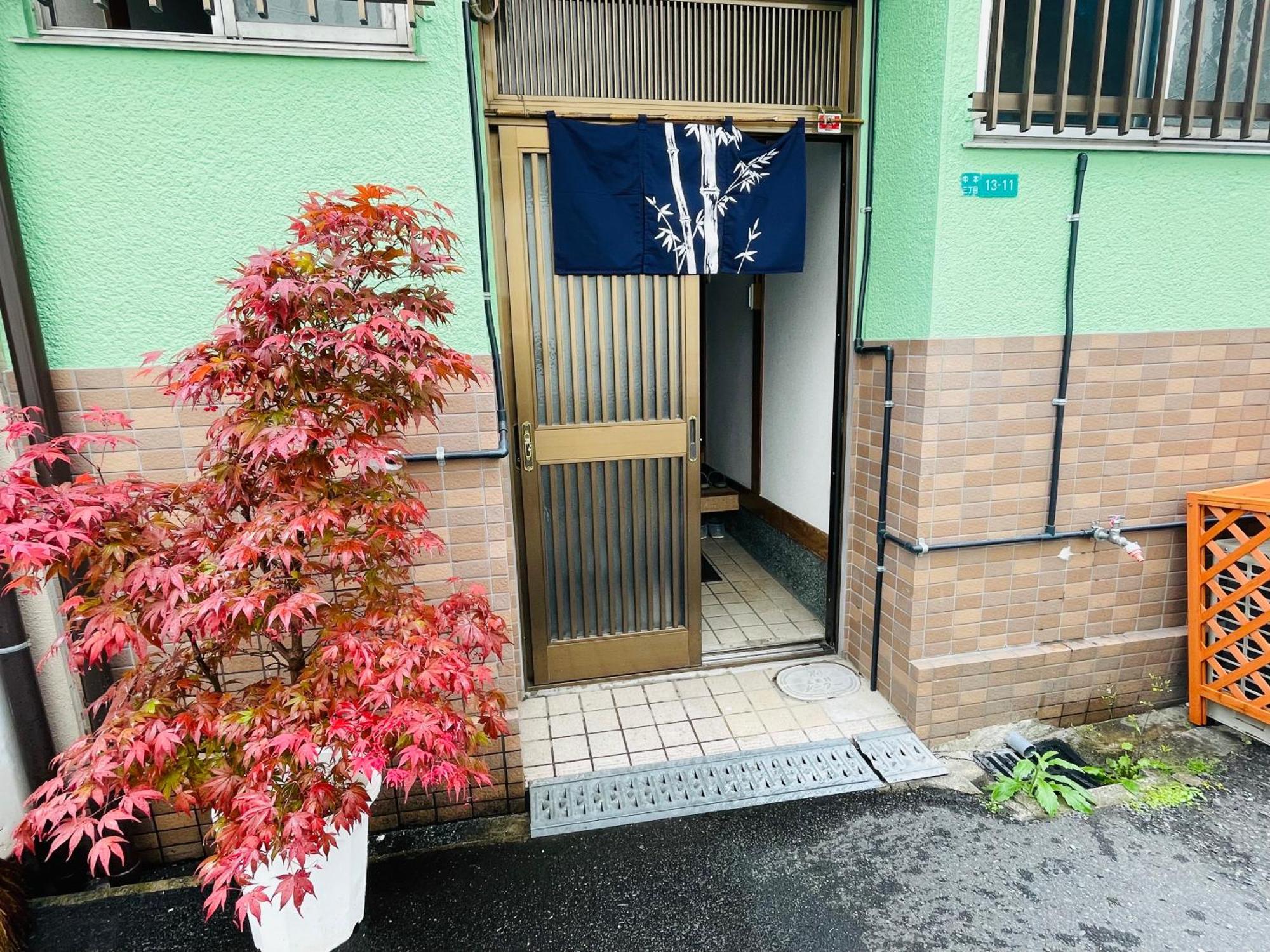 Апартаменти Namba Shinsaibashi 10 Mins Osaka Castle　East Екстер'єр фото